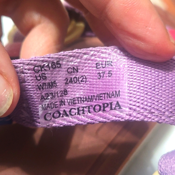 Coachtopia Strappy Sandal US W7 / M5 Burnished Amber/Violet Multi EUC - Picture 9 of 12